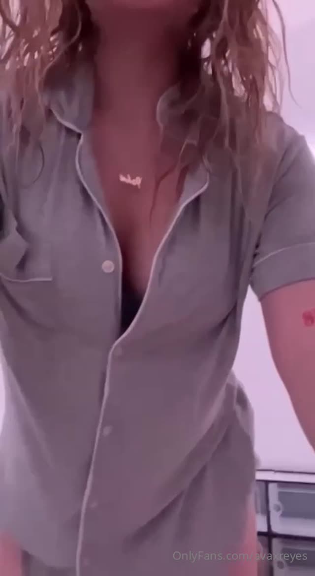 Avaxreyess Avaxreyess nude Instagram photo 25 — @avaxreyess leaked