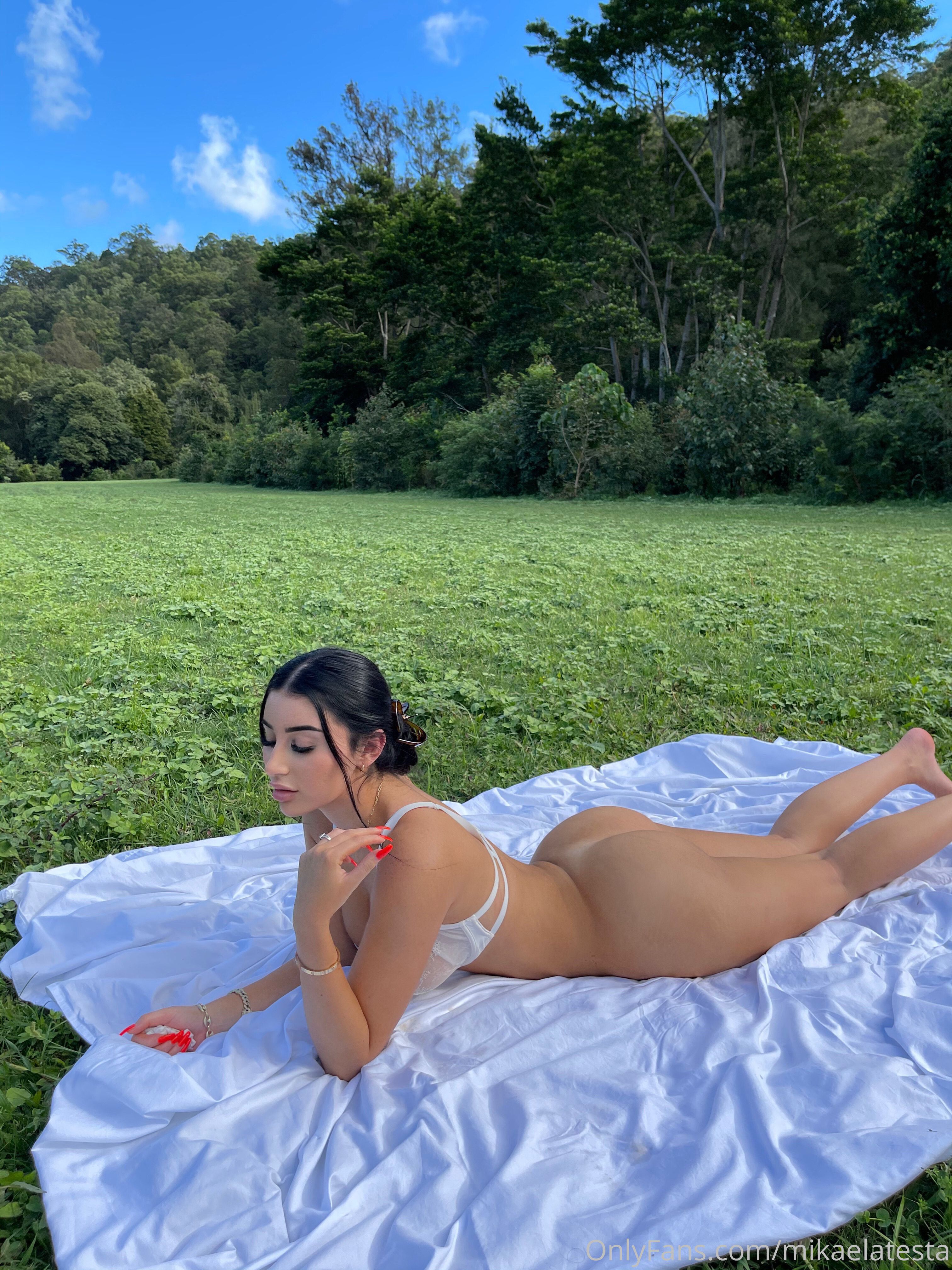 Mikaelatesta nude Instagram photo 60 — @mikaelatesta leaked