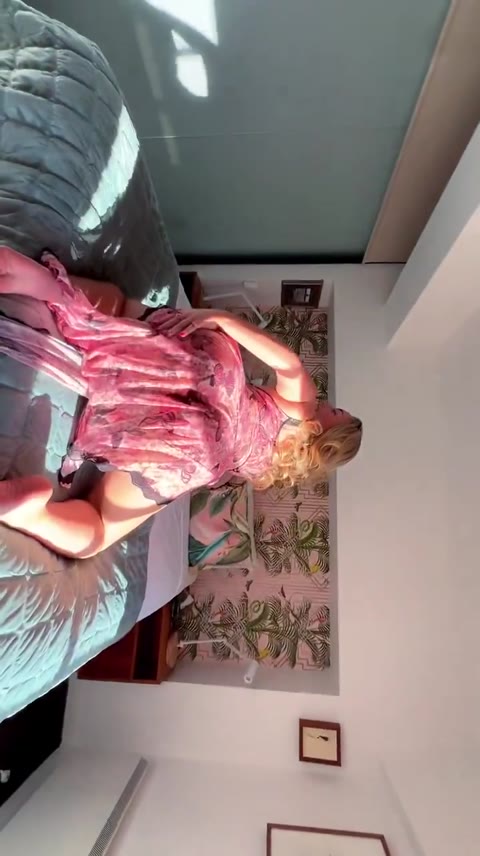 Totallyavalon nude Instagram photo 3 — @totallyavalon leaked